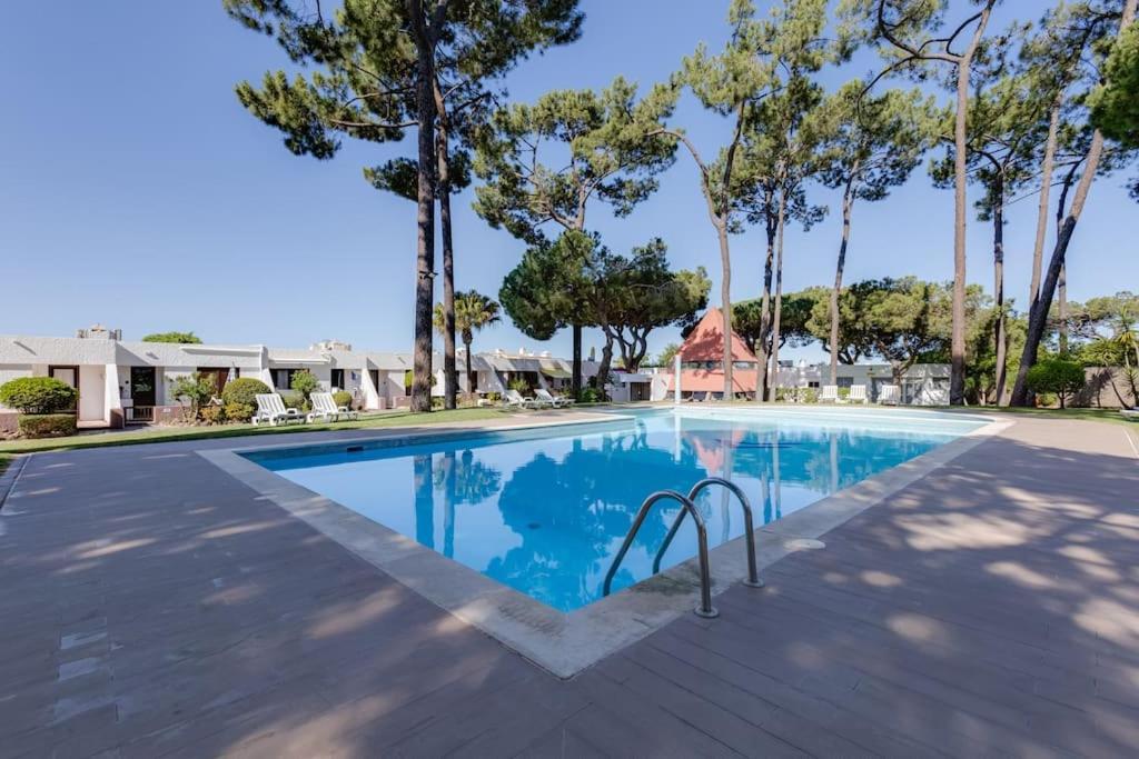 Planalto - Cosy House For 4 In A Private Condo With Pool At Vilamoura Quarteira Exterior photo