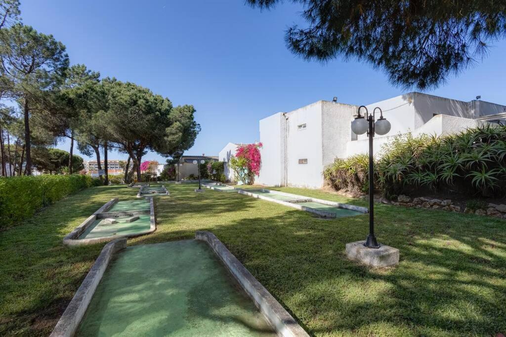 Planalto - Cosy House For 4 In A Private Condo With Pool At Vilamoura Quarteira Exterior photo